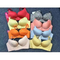 一批品牌內(nèi)衣低價(jià)清倉(cāng)